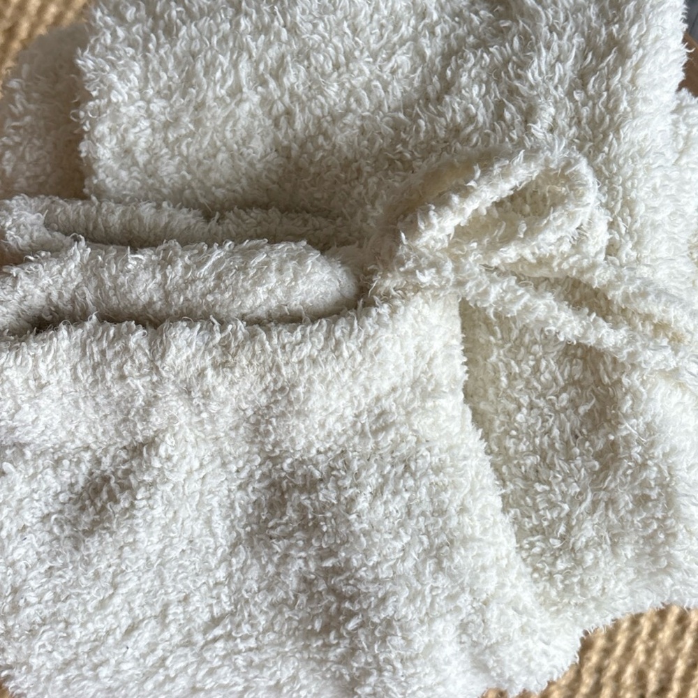 Skims Sz xxs/xs Cozy Cream Fuzzy Sherpa pants - Picture 3 of 15